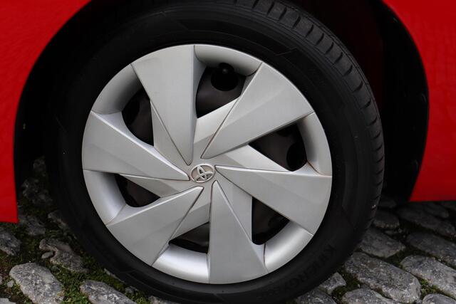 Toyota AYGO 1.0 VVT-i x-nav, Achteruitrijcamera, Bluetooth, Airco, Stuurwiel bediening