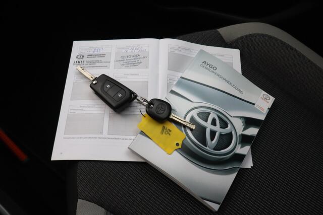 Toyota AYGO 1.0 VVT-i x-joy NL-Auto!! Camera I Apple Car-Play i Climate