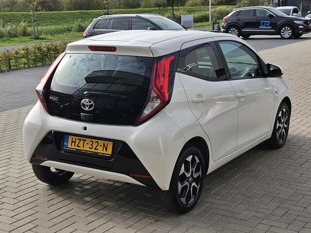 Toyota AYGO 1.0 VVT-i x-first Automaat Carplay Camera LM15