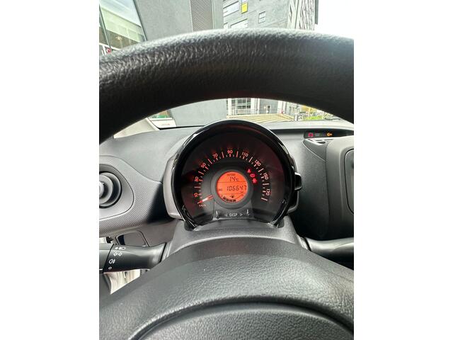 Toyota AYGO 1.0 VVT-i x-now ZEER NETTE STAAT