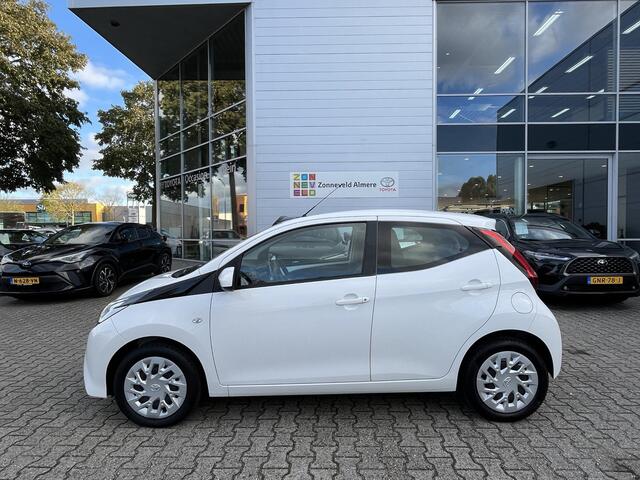 Toyota AYGO 1.0 VVT-i x-play navigatie