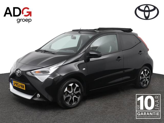 Toyota AYGO 1.0 VVT-i x-joy cabrio | Climate control | Parkeercamera | Groot multimedia scherm |