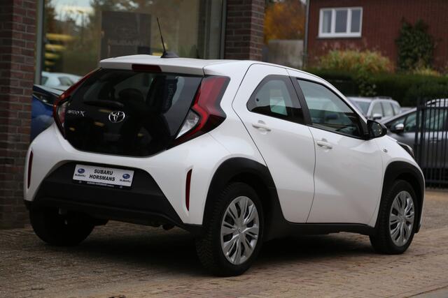 Toyota AYGO X 1.0 VVT-i S-CVT Automaat Navi Carplay Camera ACC