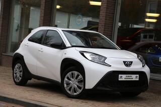 toyota-aygo-x-1.0-vvt-i-s-cvt-autom