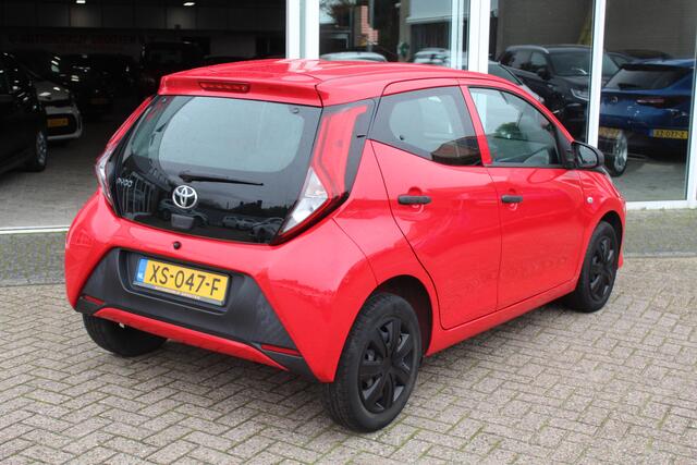 Toyota AYGO 1.0 VVT-i x-fun
