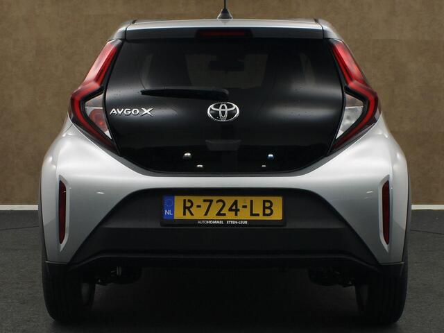 Toyota AYGO X 1.0 VVT-i S-CVT first - ORIGINEEL NEDERLANDSE AUTO - CLIMATE CONTROL - CAMERA - ADAPTIEVE CRUISE CONTROL - 17 INCH LICHT METALEN VELGEN - APPLE CARPLAY/ ANDROID AUTO - DONKER GETINTE RAMEN ACHTER - MISTLAMPEN VOOR