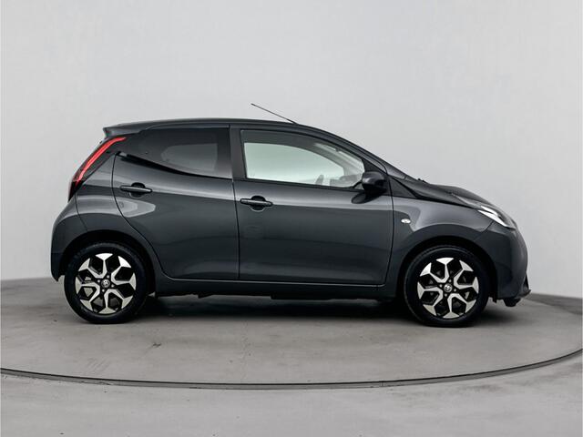 Toyota AYGO 1.0 VVT-i x-cite
