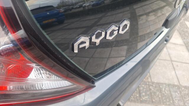 Toyota AYGO 1.0 VVT-i x-play rijklaar prijs