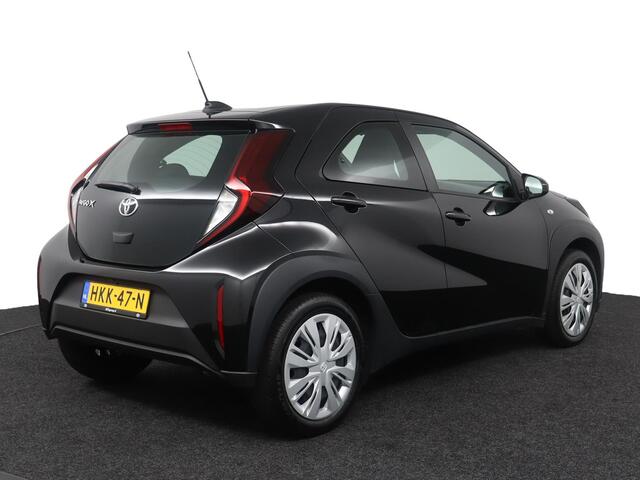 Toyota AYGO X 1.0 VVT-i MT Play | Apple Carplay/Android Auto | Parkeercamera | Airco | Adaptieve Cruise-Control |
