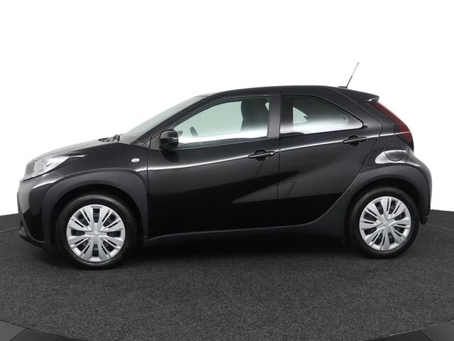 Toyota AYGO X 1.0 VVT-i MT Play | Apple Carplay/Android Auto | Parkeercamera | Airco | Adaptieve Cruise-Control |