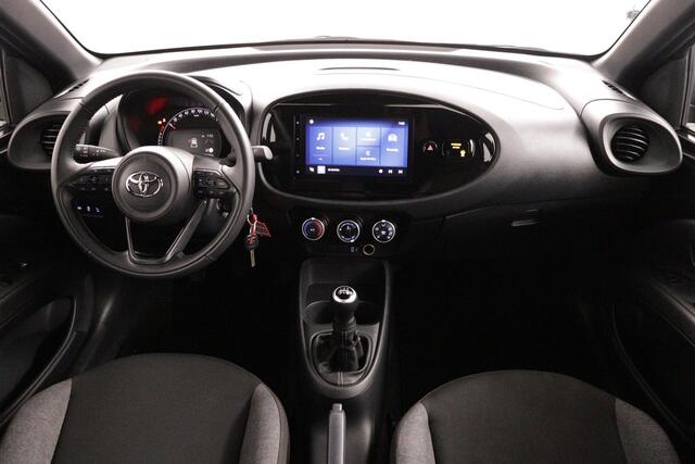 Toyota AYGO X 1.0 VVT-i MT Play | Apple Carplay/Android Auto | Parkeercamera | Airco | Adaptieve Cruise-Control |