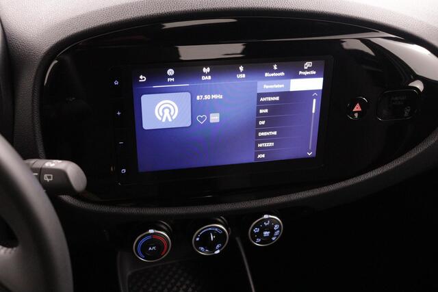 Toyota AYGO X 1.0 VVT-i MT Play | Apple Carplay/Android Auto | Parkeercamera | Airco | Adaptieve Cruise-Control |