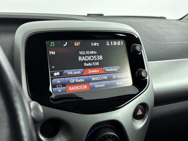 Toyota AYGO 1.0 VVT-i x-wave | Parkeercamera | Cabrio dak | Lichtmetalen velgen |