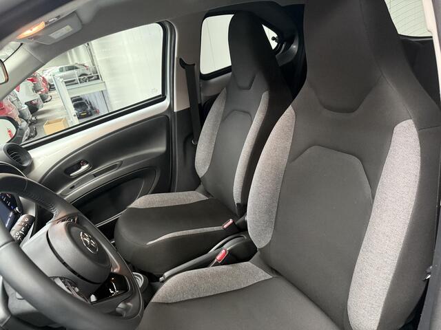 Toyota AYGO X 1.0 VVT-i S-CVT first zuinig, automaat, Slechts 36102 KM!