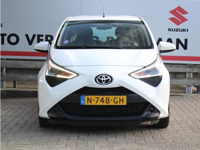 Toyota AYGO 1.0 VVT-i x-play Achteruitrijcamera, Airco, Bluetooth, Elek. Ramen