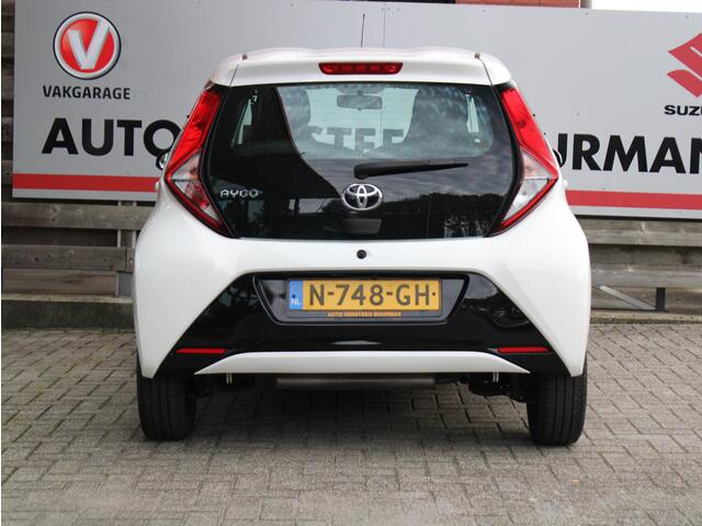 Toyota AYGO 1.0 VVT-i x-play Achteruitrijcamera, Airco, Bluetooth, Elek. Ramen