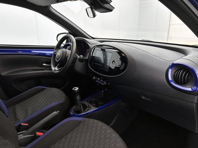 Toyota AYGO X 1.0 VVT-i MT Pulse | PDC voor en achter | Keyless entry | LM velgen |