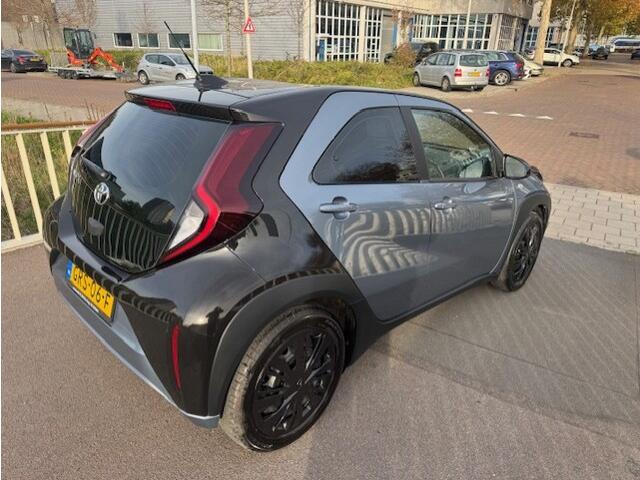 Toyota AYGO X 1.0 VVT-i MT Play