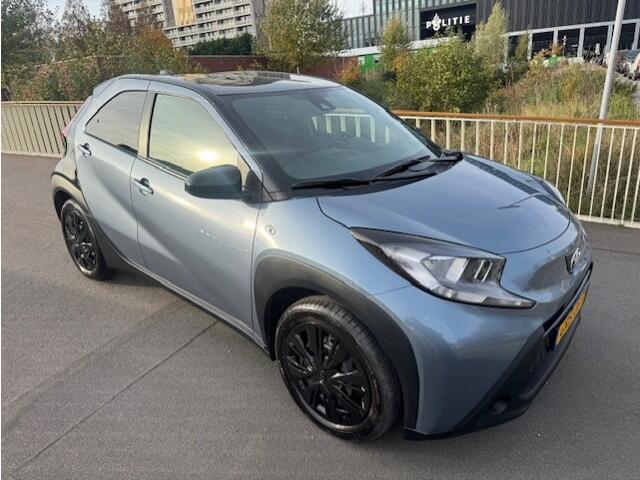 Toyota AYGO X 1.0 VVT-i MT Play