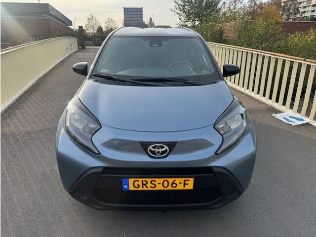 Toyota AYGO X 1.0 VVT-i MT Play