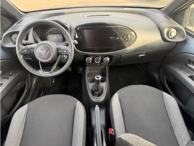 Toyota AYGO X 1.0 VVT-i MT Play