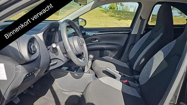 Toyota AYGO X 1.0 VVT-i MT First | Apple Carplay & AndroidAUTO | Lichtmetalen velgen | Camera |