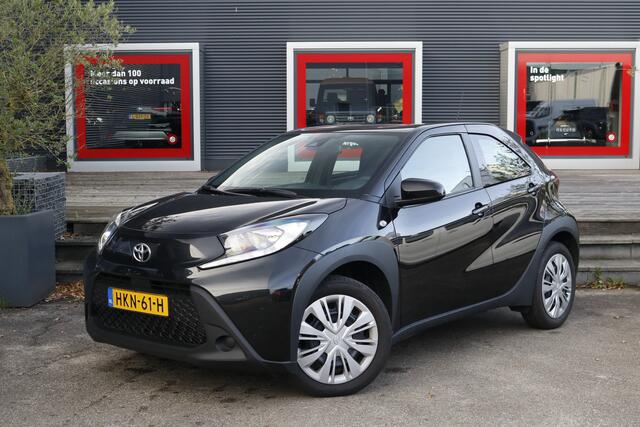 Toyota AYGO X 1.0 VVT-i MT Play