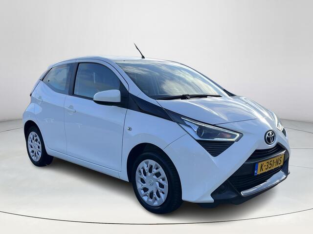 Toyota AYGO 1.0 VVT-i x-play | 5 deurs | Carplay | Airconditioning | Parkeercamera |