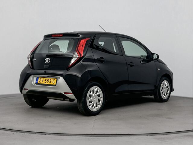 Toyota AYGO 1.0 VVT-i x-play limited | Parkeercamera | NL-Auto | Dealeronderhouden | 1E Eig | APK 10-2027 |