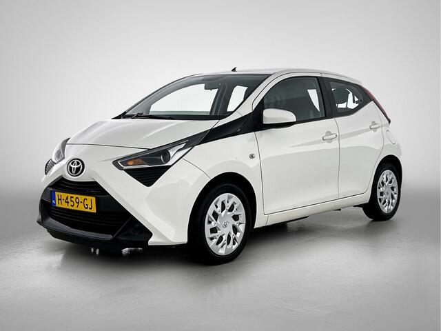 Toyota AYGO 1.0 VVT-i x-play | Apple CarPlay / Android Auto (Navigatie) | Airco | Camera |