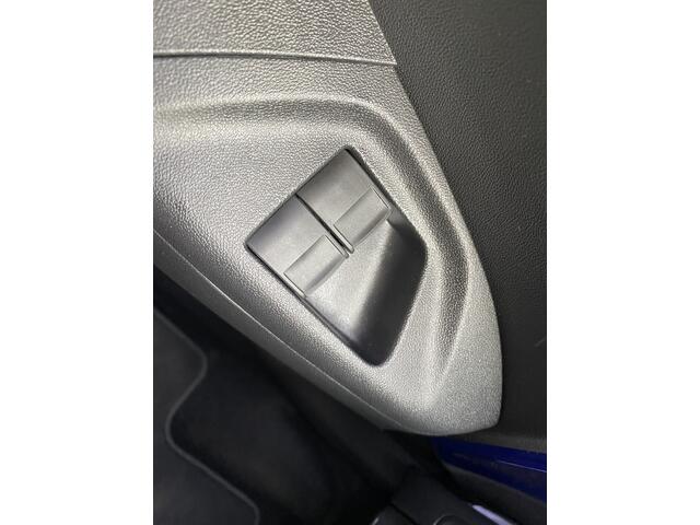 Toyota AYGO 1.0 VVT-i x-clusiv