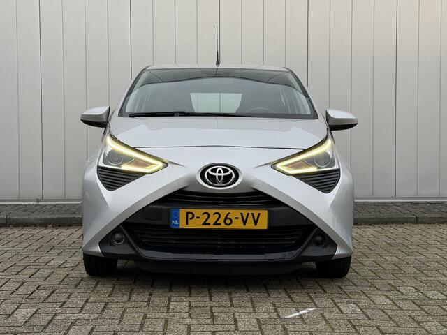 Toyota AYGO 1.0 VVT-i x-play Apple Carplay Camera