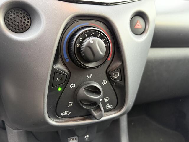 Toyota AYGO 1.0 VVT-i x-play Apple Carplay Camera