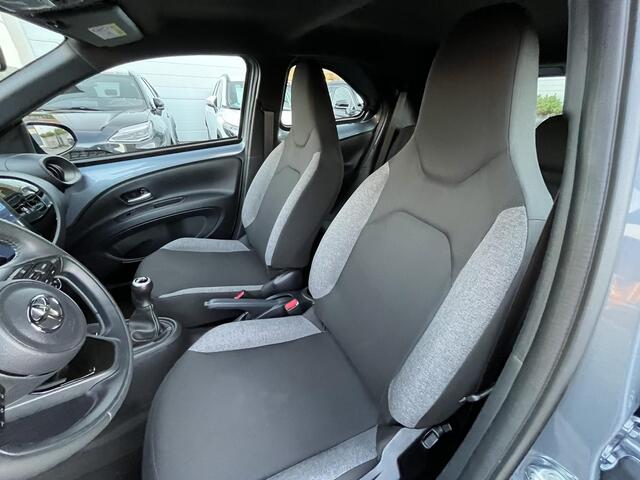 Toyota AYGO X 1.0 VVT-i MT Play