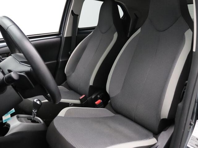 Toyota AYGO 70pk VVT-i x-joy cabrio Camera | Cruise | Carplay | 15" Velgen