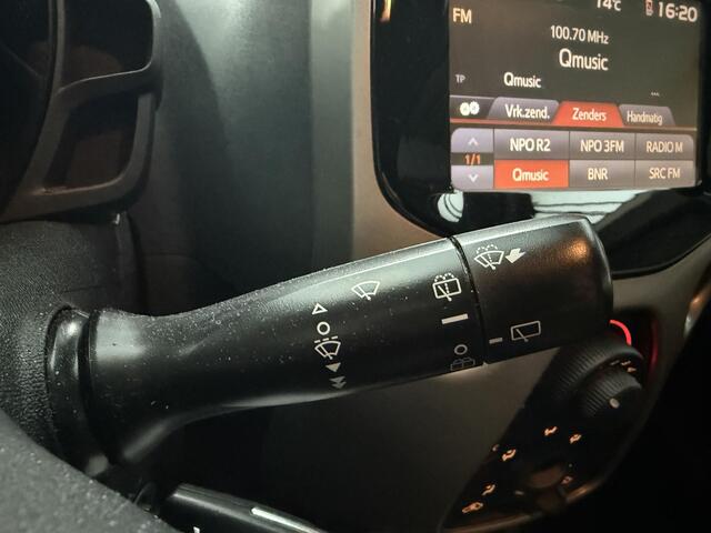 Toyota AYGO 1.0 VVT-i x-sport Met trekhaak, slechts 33106KM! Zeer nette en luxe wagen