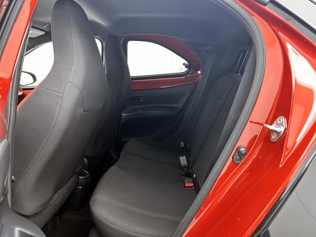 Toyota AYGO X 1.0 VVT-i Pulse Automaat | Lichtmetalen velgen | Parkeersensoren |