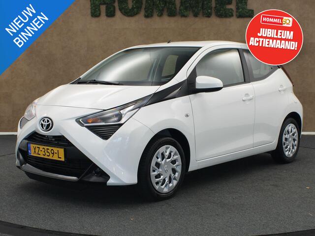Toyota AYGO 1.0 VVT-i x-play - ORIGINEEL NEDERLANDSE AUTO - HOMMEL ONDERHOUDEN! - APPLE CARPLAY/ANDROID AUTO - ACHTERUITRIJCAMERA - ALL SEASON BANDEN - AIRCO - BLUETOOTH