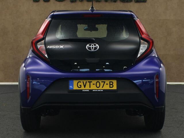 Toyota AYGO X 1.0 VVT-i MT Play - ORIGINEEL NEDERLANDSE AUTO - AFKOMSTIG VAN 1E EIGENAAR - CAMERA - AIRCO - BLUETOOTH - APPLE CARPLAY/ ANDROID AUTO - ADAPTIEVE CRUISE CONTROL - DAB AUDIO -