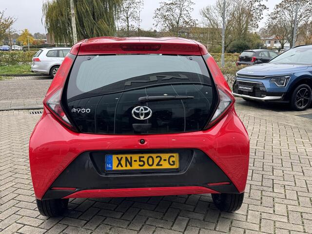Toyota AYGO 1.0 VVT-i x-fun