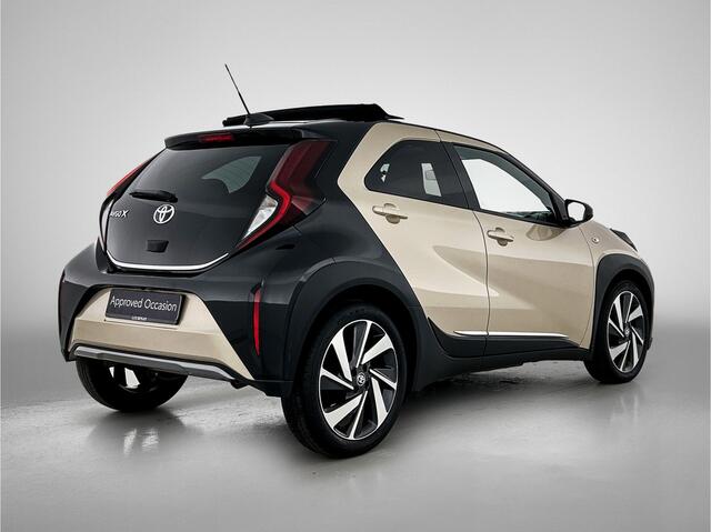 Toyota AYGO X 1.0 VVT-i MT Envy Cabrio | 1e Eigenaar | Dealer Onderhouden | Vouwdak elektrisch | JBL | Navigatie |