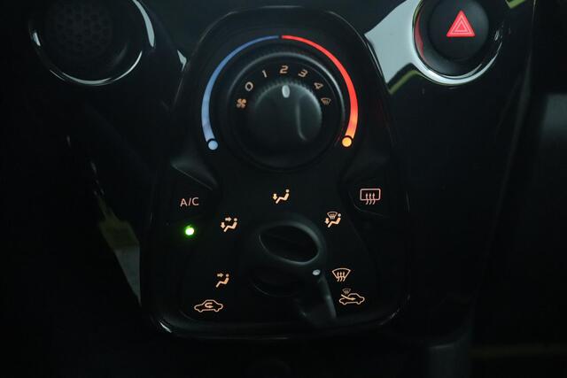 Toyota AYGO 1.0 VVT-i x-cite | Automaat | Parkeer camera | Bluetooth |