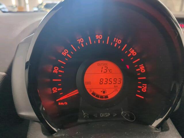 Toyota AYGO 1.0 VVT-i x-fun 1e Eigenaar | NL-Auto | Volledig Onderh | BTW | Bluetooth | Led | Start/Stop | Hill-Hold | Stuurbekrachtiging