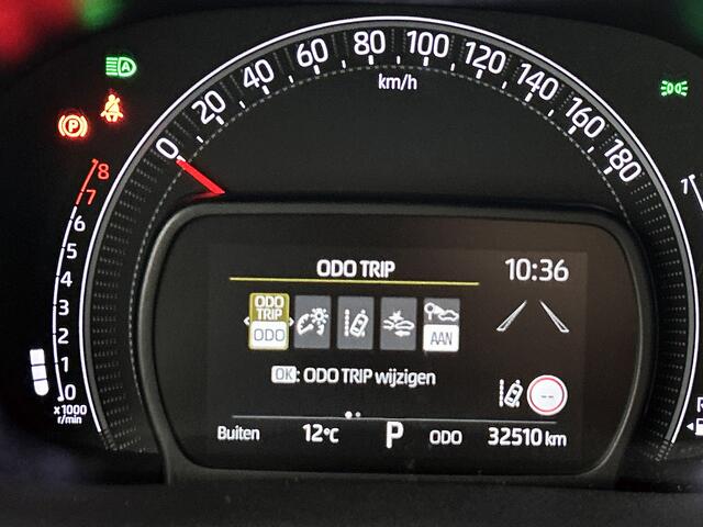 Toyota AYGO X 1.0 VVT-i S-CVT Play | Camera | Airconditioning | Metallic lak |