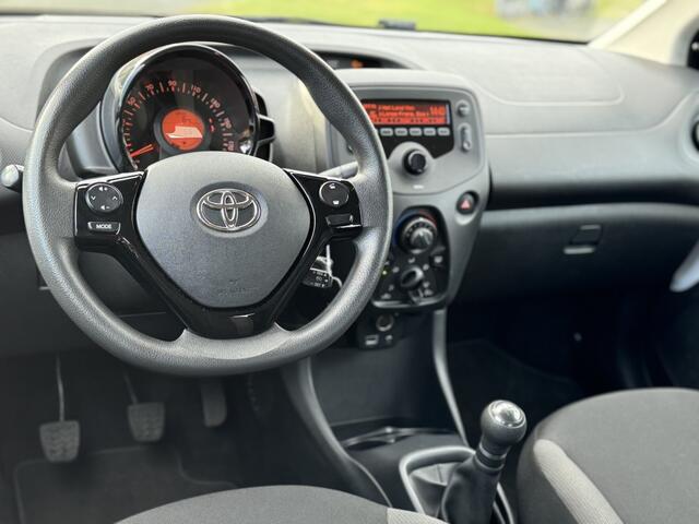Toyota AYGO 1.0 VVT-i x-fun 2021 BLUETOOTH AIRCO NAP
