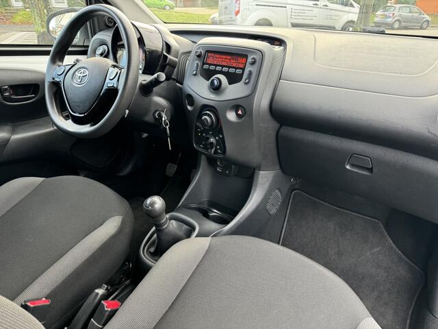 Toyota AYGO 1.0 VVT-i x-fun 2021 BLUETOOTH AIRCO NAP
