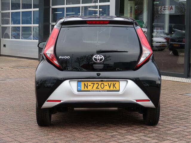 Toyota AYGO 1.0 VVT-i x-joy | app-connect | camera | climate control