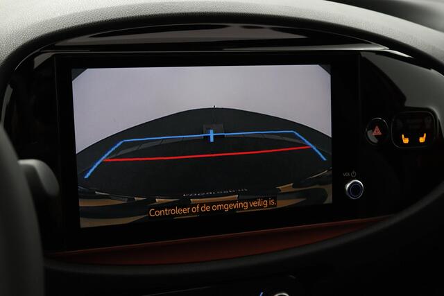 Toyota AYGO X 1.0 VVT-i S-CVT Premium | Automaat | Cabrio dak | Leer-stof bekleding | Stoelverwarming |