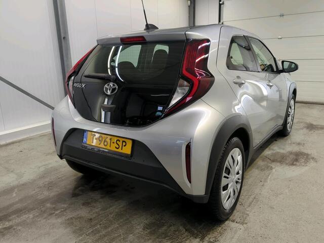 Toyota AYGO X 1.0 VVT-i MT Play Airco Navi Carplay PDC + Camera Achter Cruise Control