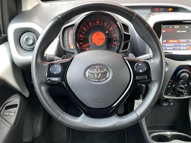 Toyota AYGO 1.0 VVT-I X-PLAY AUTOMAAT CAMERA AIRCO BLUETOOTH